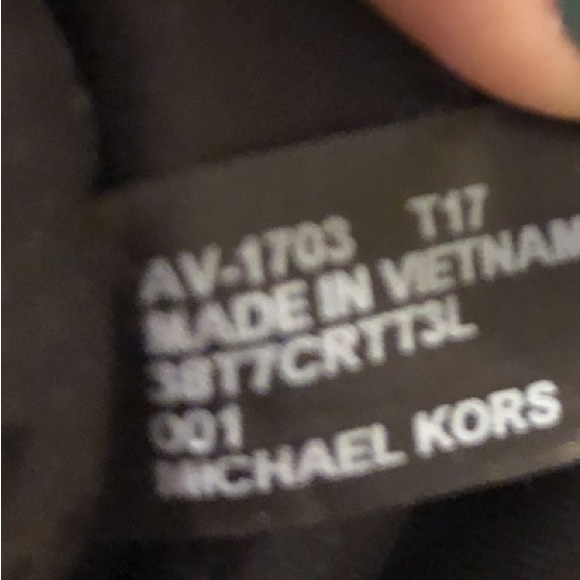 Michael Kors Black pebbled leather purse, lovely condition. Used gently. - Picture 11 of 12